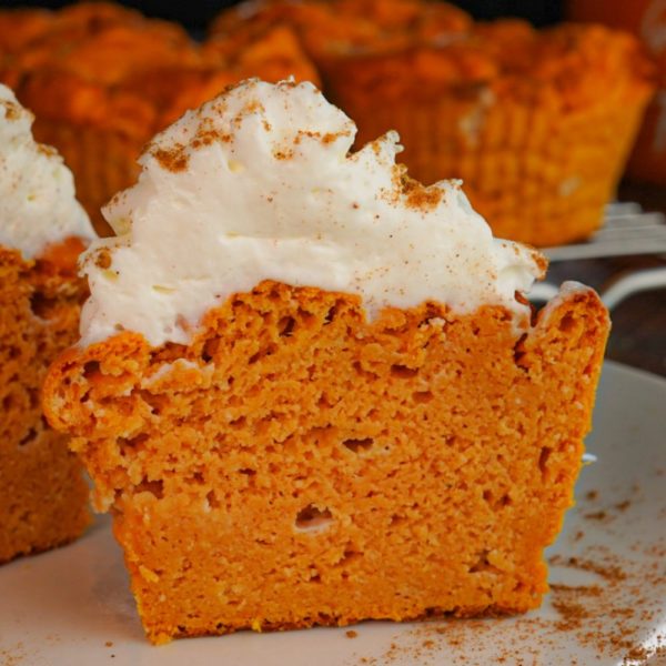 White Chocolate Pumpkin Pie Muffin