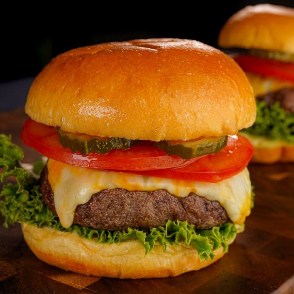The Classic 1_2 lb Cheeseburger