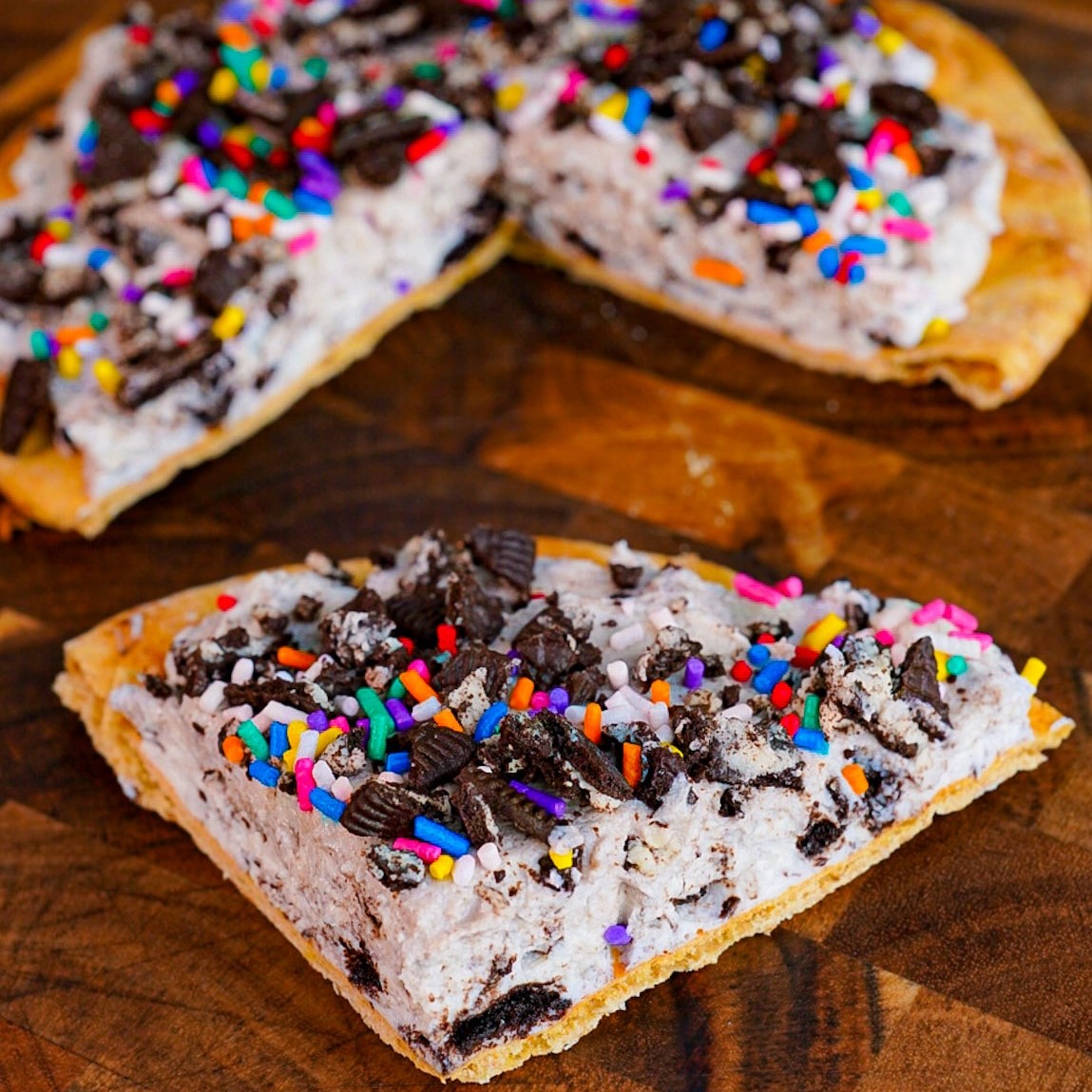 OREO Cheesecake Protein Dessert Pizza