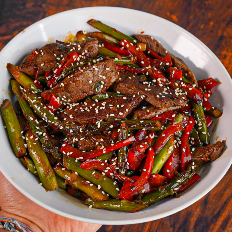 Steak, Bell Pepper & Asparagus Stir Fry